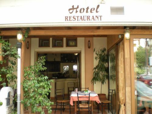 Stavrodromi Hotel