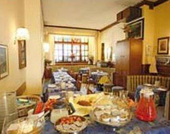 Hotel Elena