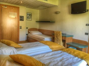 Ambassador Suite Hotel