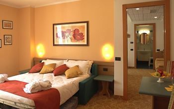 Ambassador Suite Hotel