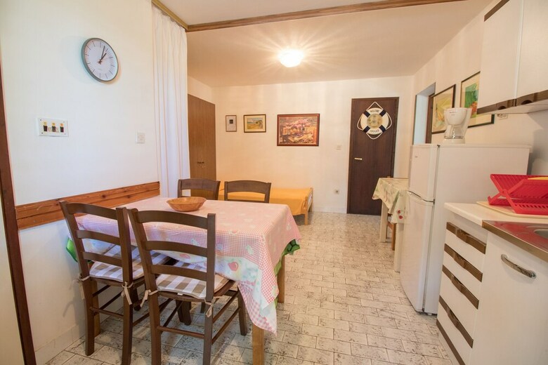 Apartments Luka