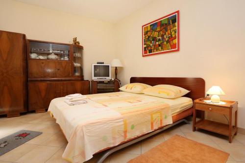 Apartments With A Parking Space Lumbarda (korcula) - 4472