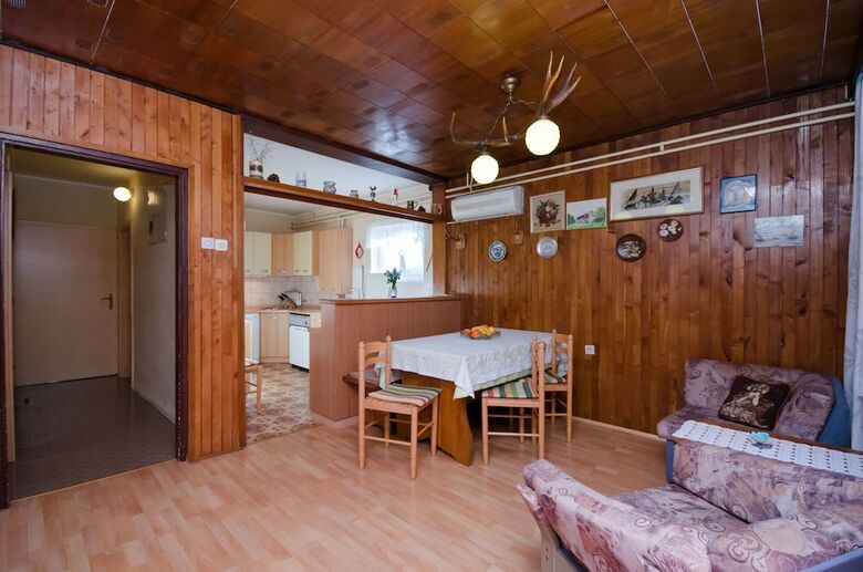 Apartments Dragica