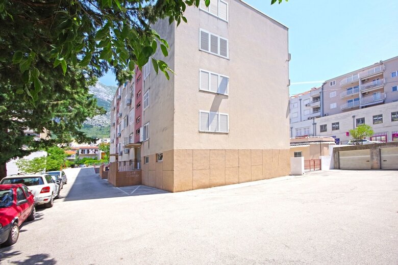 Apartments Mi�e