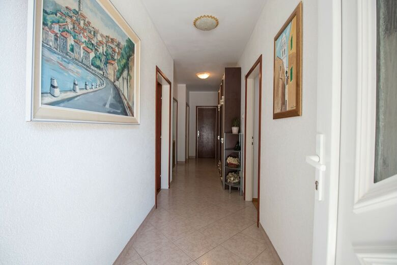 Apartments Gorana