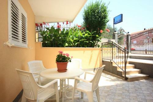 Hostal Apartments With A Parking Space Orebic (peljesac) - 10160