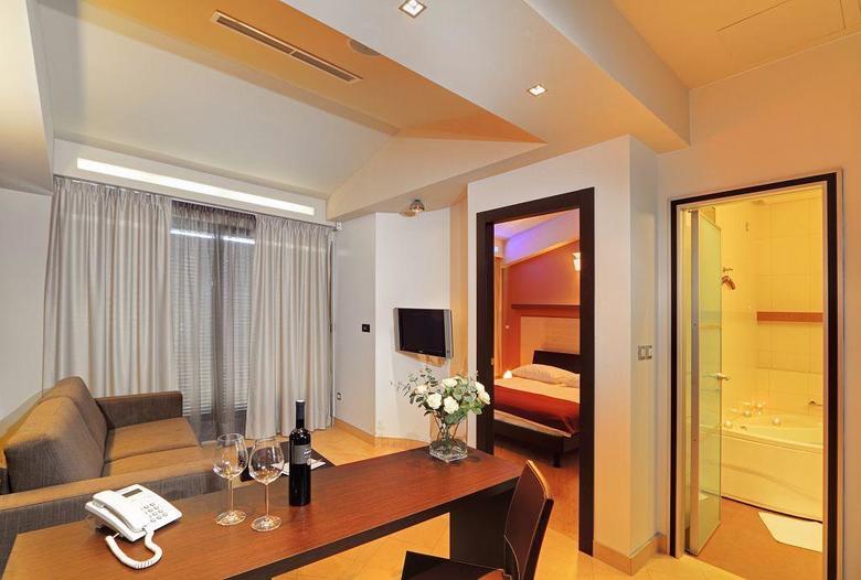 Hotel Diadem