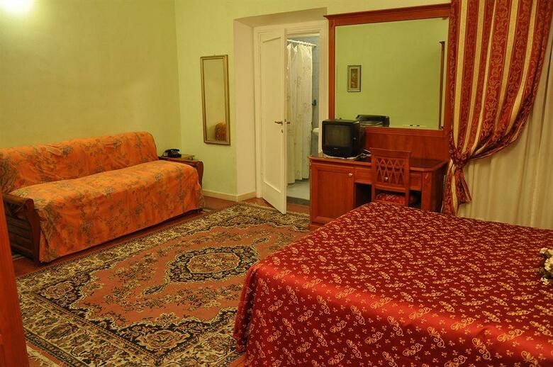 Hotel Sandra