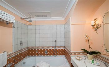 Hotel Punta Regina