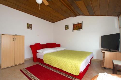 Apartments By The Sea Milna (vis) - 2461