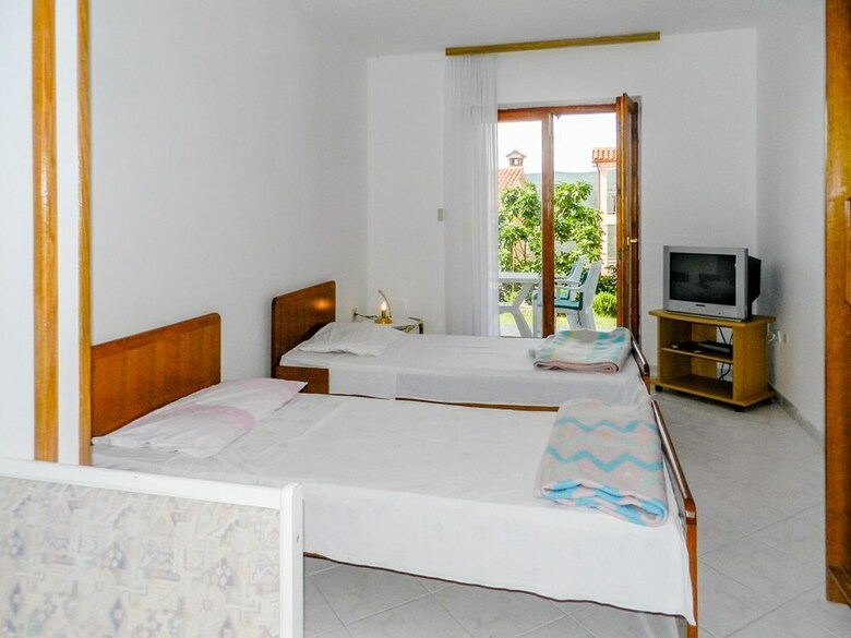 Apartments Josip