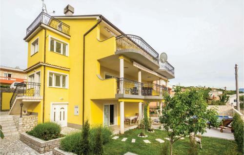Apartment Otocka V