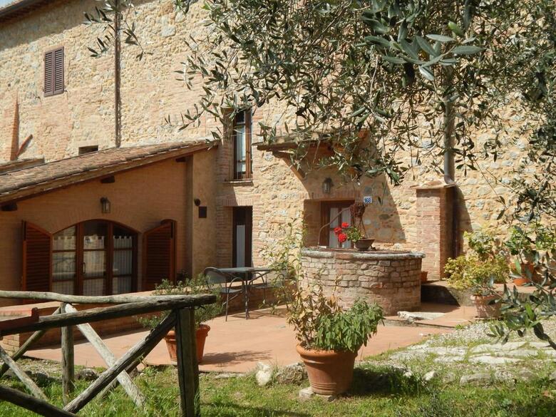 Residencia Fullino Nero