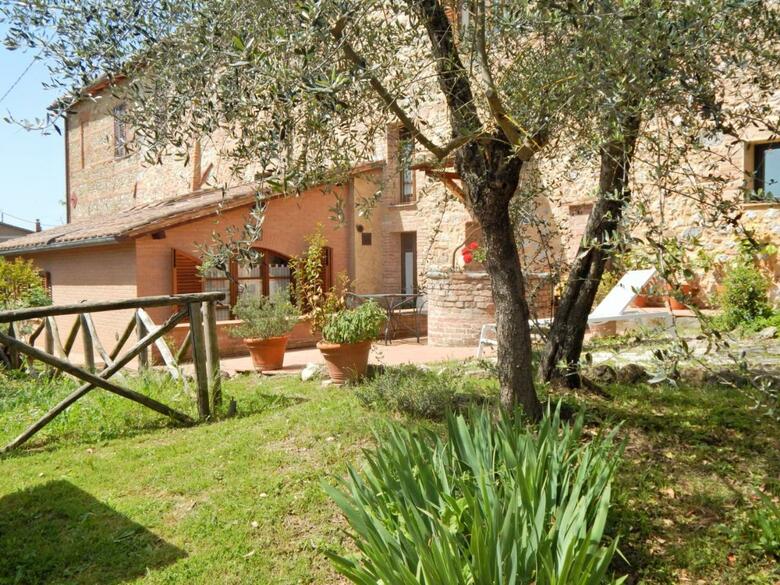 Residencia Fullino Nero