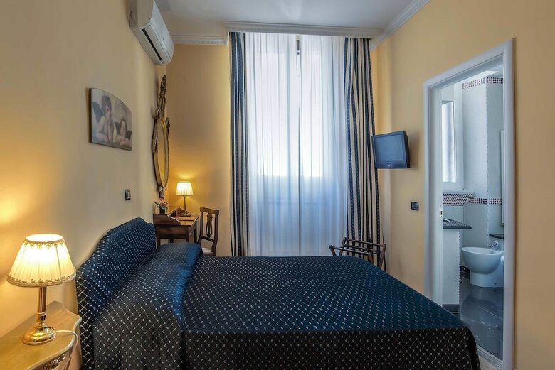 Hotel Caracciolo