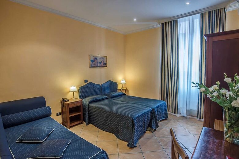 Hotel Caracciolo