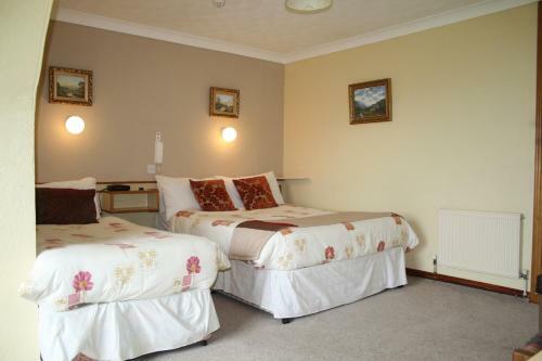 Hostal Corrib Wave Guesthouse