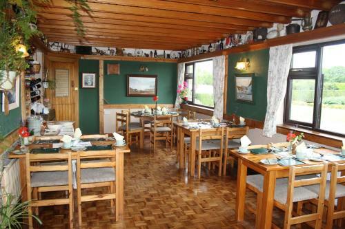 Hostal Corrib Wave Guesthouse