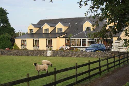 Hostal Corrib Wave Guesthouse