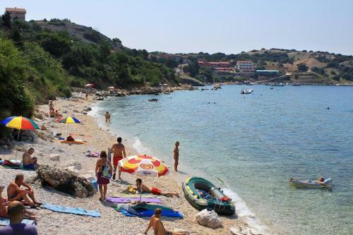 Hostal Double Room Stara Baska 5447f