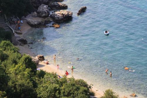 Hostal Double Room Stara Baska 5447f