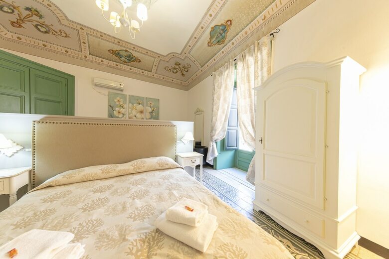 Bed & Breakfast Kefa Holiday - Palazzo Villelmi