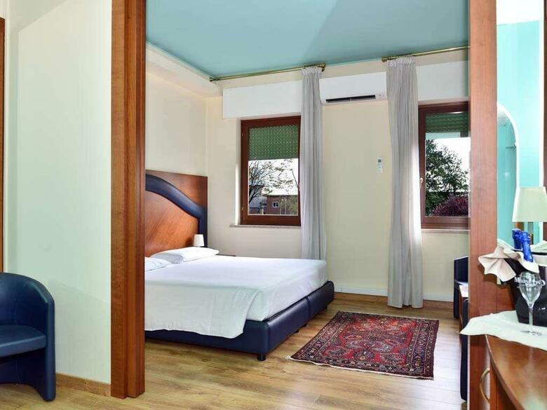 Hotel Carlton