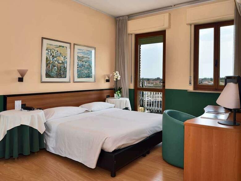 Hotel Carlton