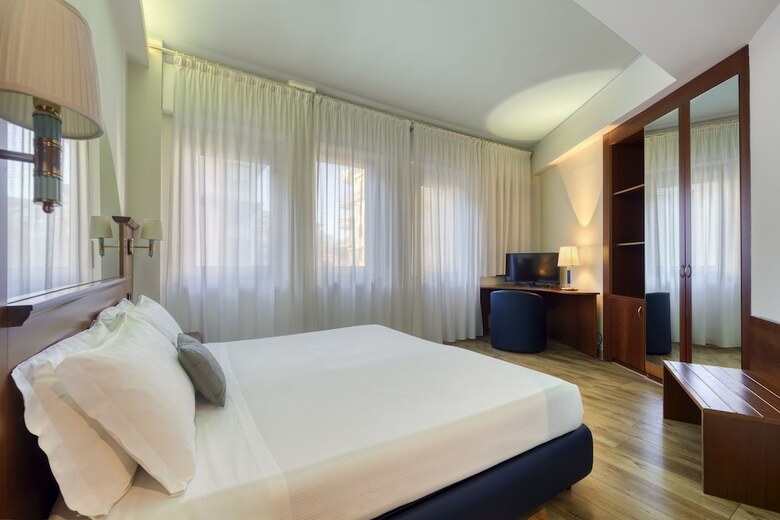 Hotel Carlton