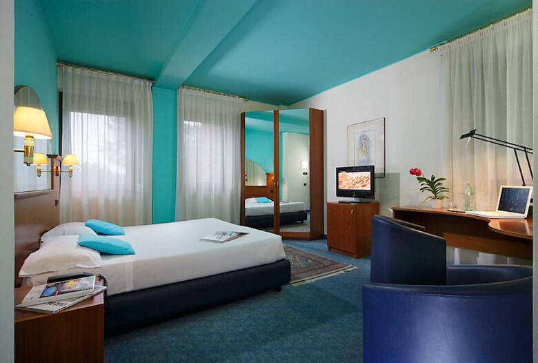 Hotel Carlton