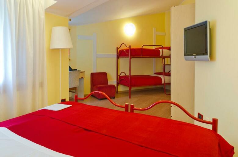 Hotel Carlton