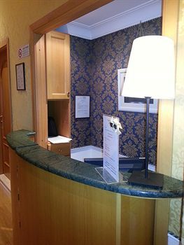 Hotel Piazza Di Spagna View