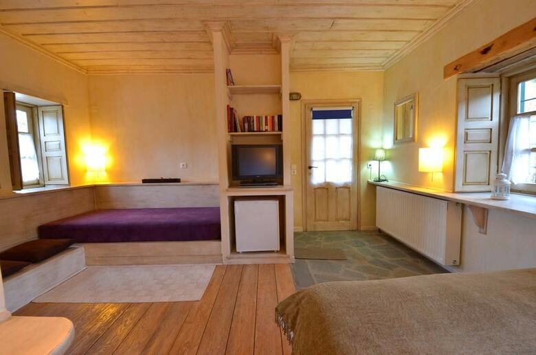 Papaevangelou Hotel