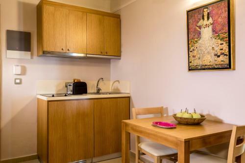 Aparthotel Porto Platanias Village Resort