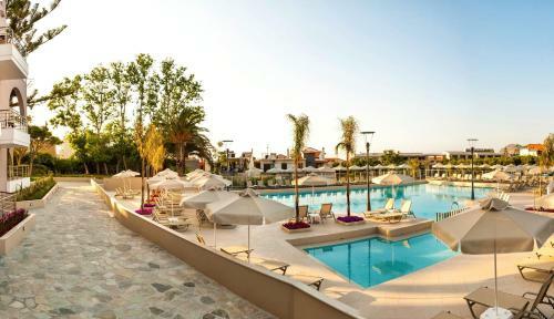 Aparthotel Porto Platanias Village Resort