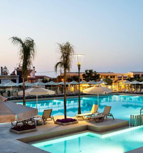 Aparthotel Porto Platanias Village Resort