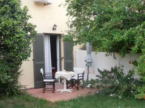 Aparthotel Mounda Beach Hotel