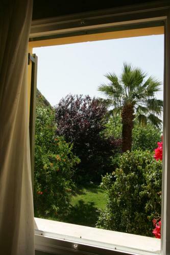 Aparthotel Mounda Beach Hotel