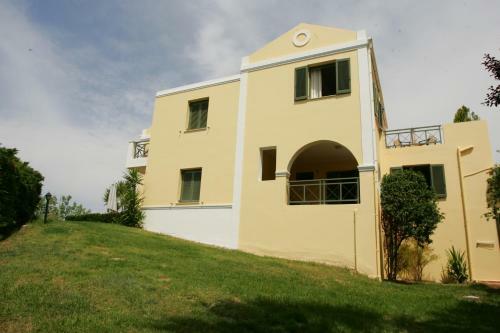 Aparthotel Mounda Beach Hotel