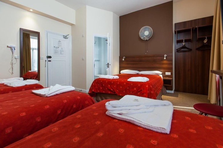 Hotel Marble Arch Inn