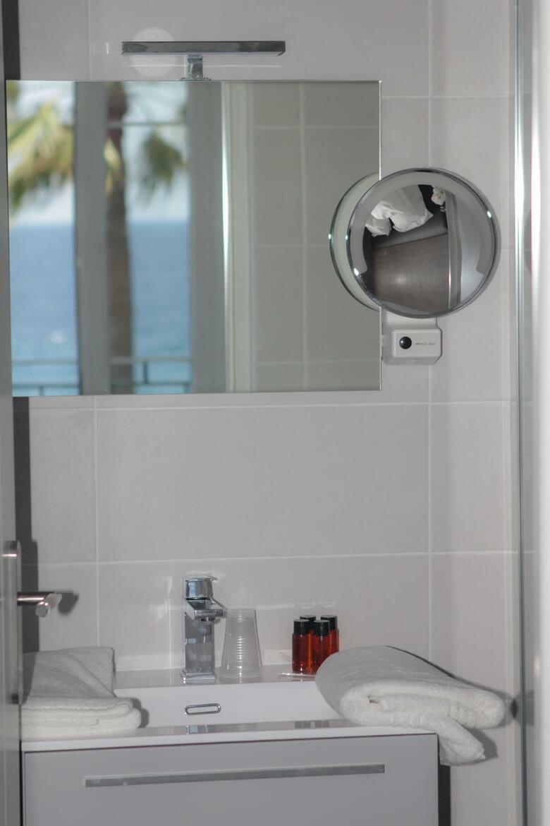 Hotel Des Flots D`azur