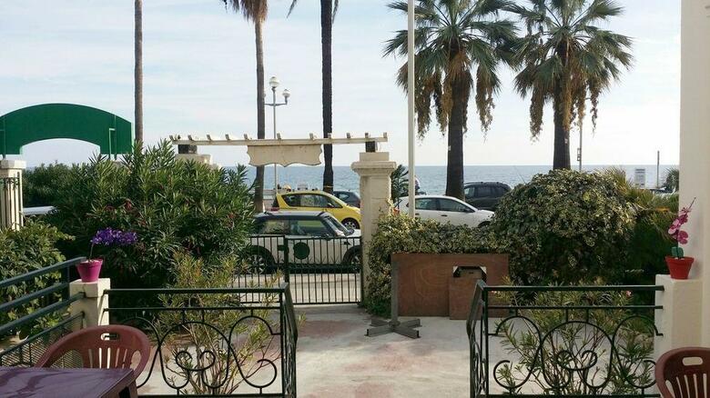 Hotel Des Flots D`azur