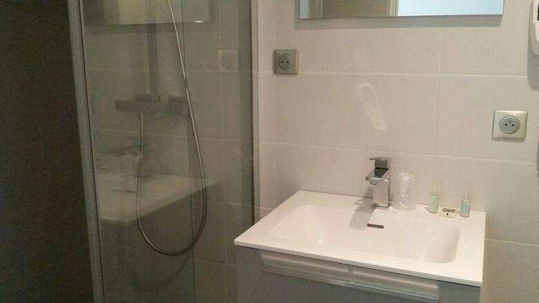 Hotel Des Flots D`azur