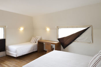 Atel La Perouse Hotel