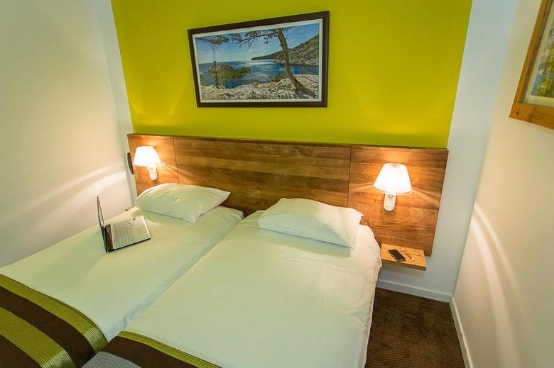 Hotel Aliz�