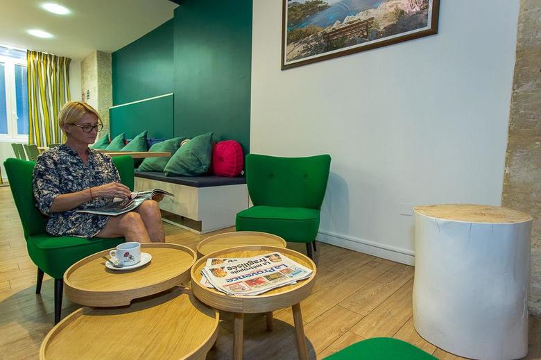 Hotel Aliz�