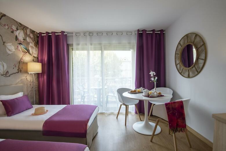 Chambord Hotel