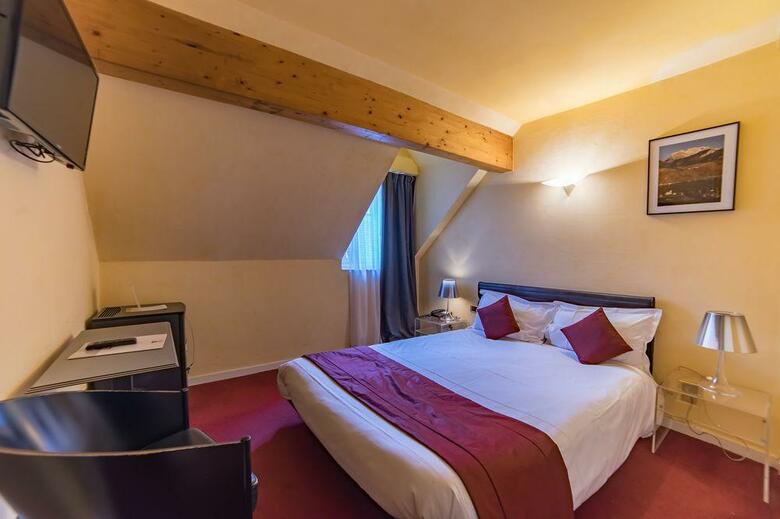 Hotel H�tel Du Palais de L'isle