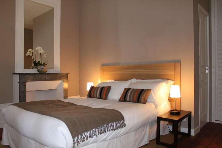 Hostal Maison Charles Maurice