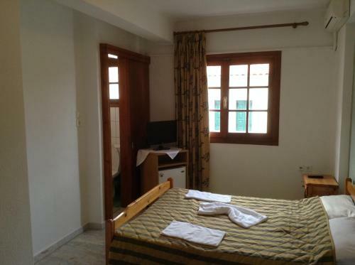 Hostal Akrogiali